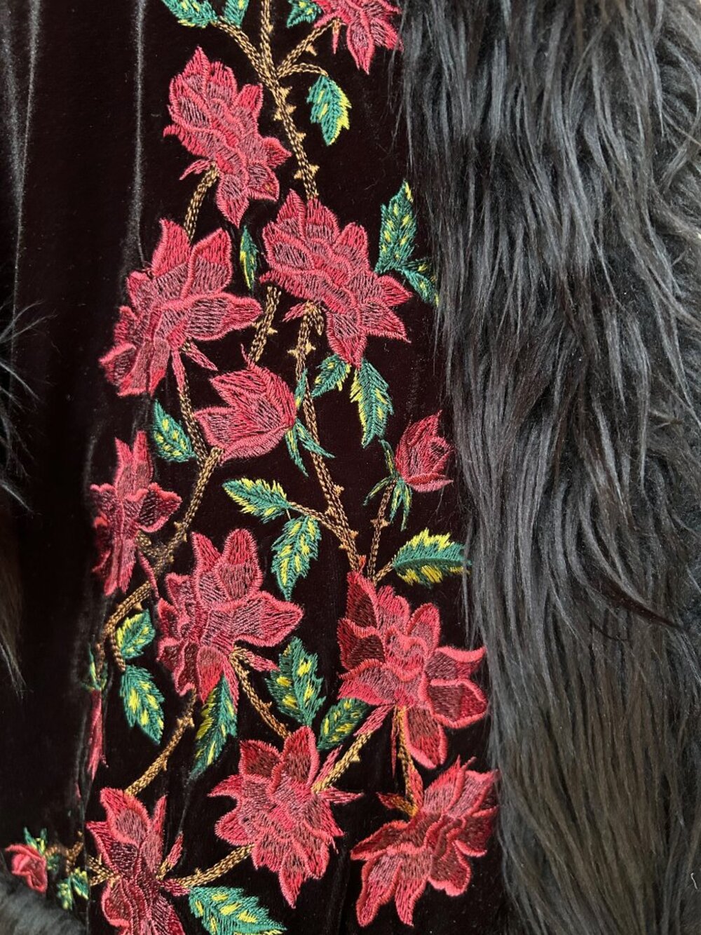 Vintage Betsey Johnson Black Velvet Faux Fur Embroidered Floral Duster Coat - Picture 4 of 12
